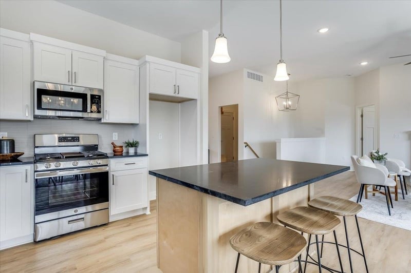 10411 Graber Cir, Wichita, KS 67215