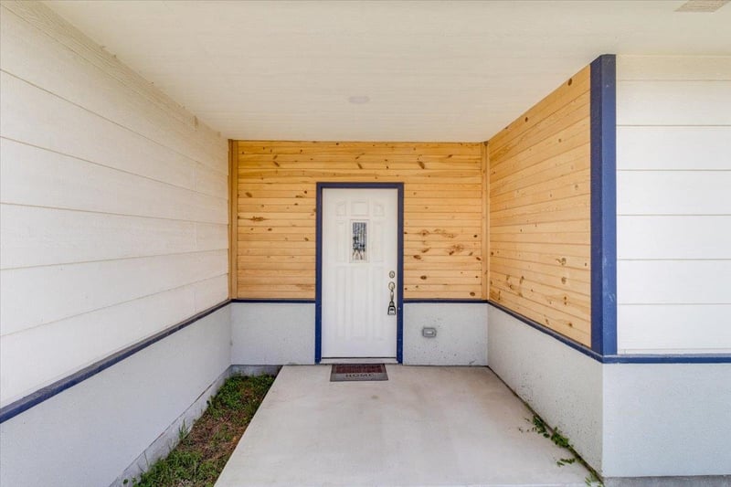 720 Redbud Ave, Valley Center, KS 67147