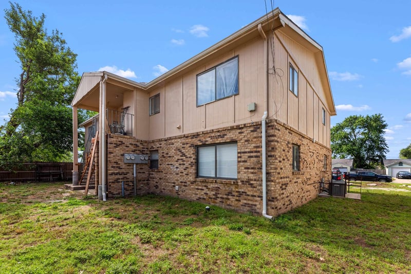 1520 E Fortuna St, Wichita, KS 67216