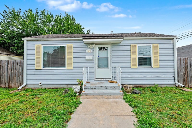 321 Kinkaid Ave, Wichita, KS 67211