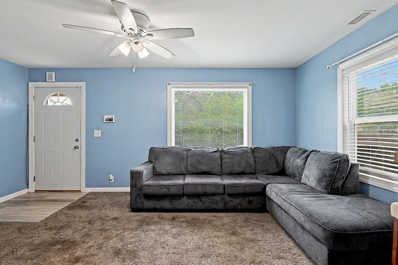 321 Kinkaid Ave, Wichita, KS 67211