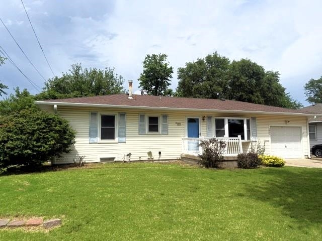 1930 Marc St, Salina, KS 67401