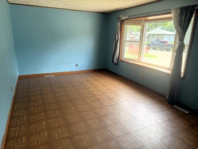 1930 Marc St, Salina, KS 67401