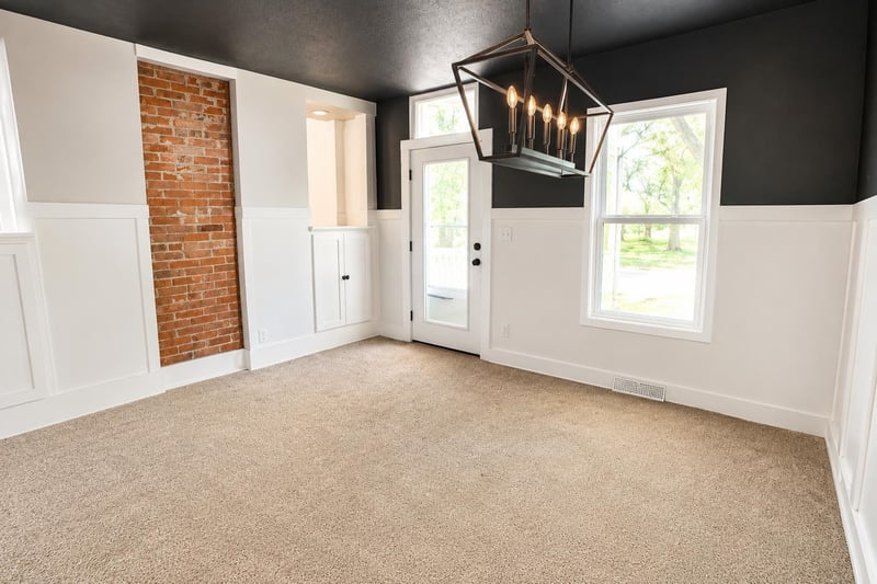 502 10th , Winfield, KS 67156