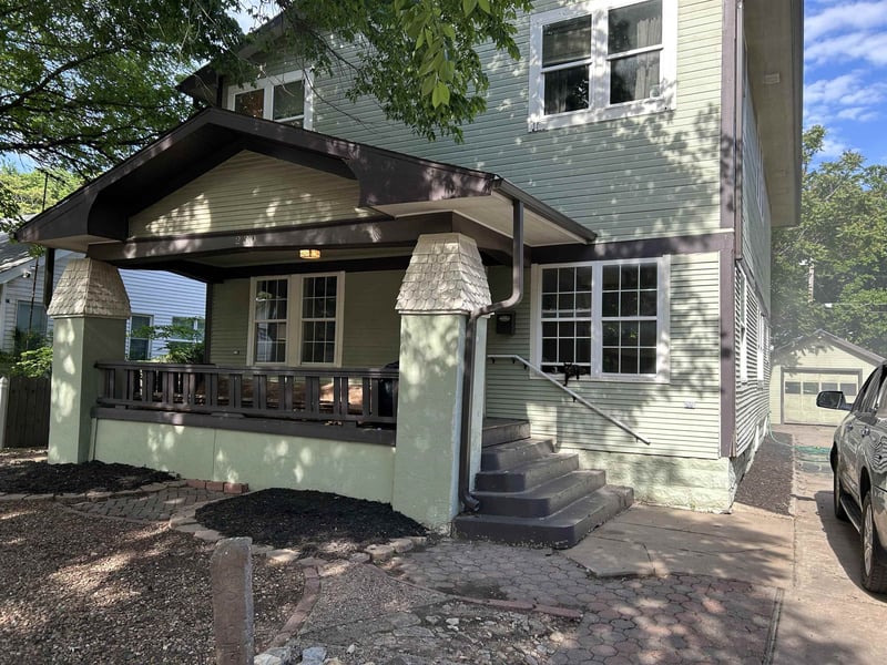 230 S Chautauqua Ave, Wichita, KS 67211