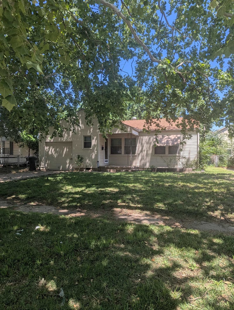 2508 S Greenwood, Wichita, KS 67216