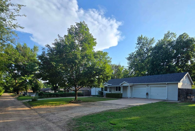 1125 N 13th, Arkansas City, KS 67005