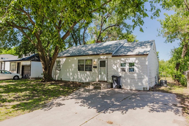 1843 N Litchfield, Wichita, KS 67203