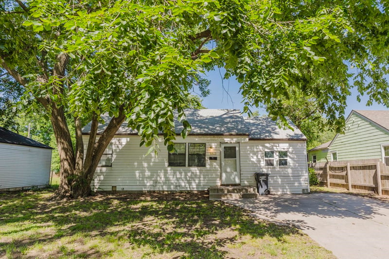 1843 N Litchfield, Wichita, KS 67203