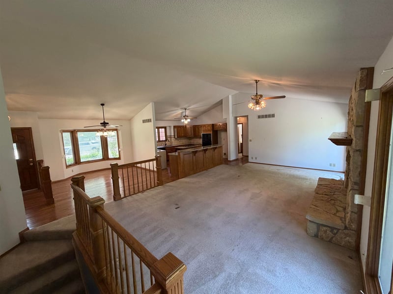 2750 Rushwood St, Wichita, KS 67226