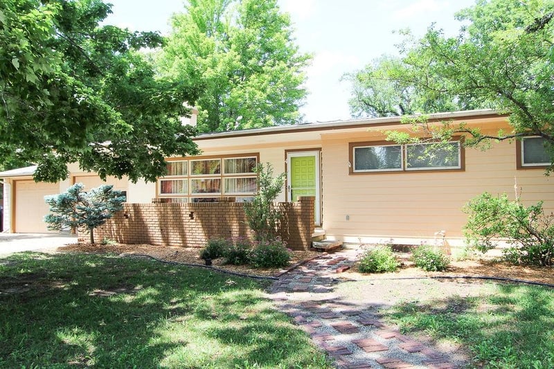 4 Cedar Dr, Newton, KS 67114