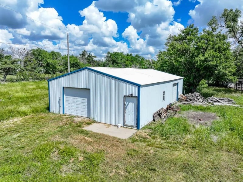 18156 SW Tawakoni Rd, Rose Hill, KS 67133
