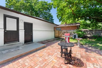 852 N Caddy Ln, Wichita, KS 67212