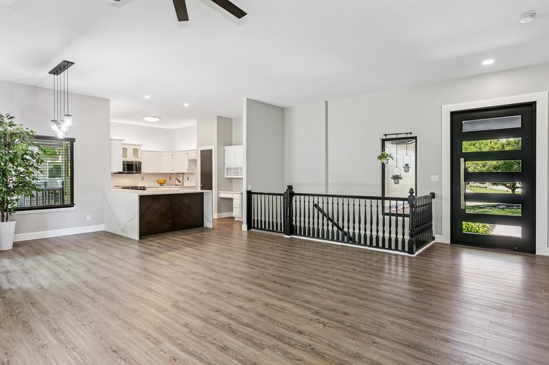 3106 N Lakecrest Cir, Wichita, KS 67205