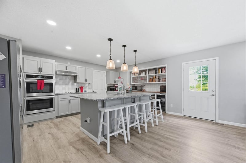 412 W 7th Ave, Cheney, KS 67025
