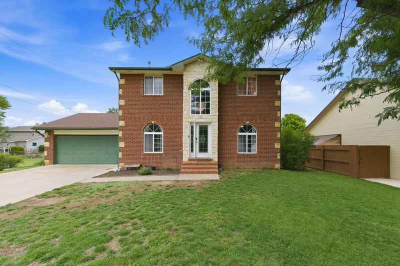 412 W 7th Ave, Cheney, KS 67025