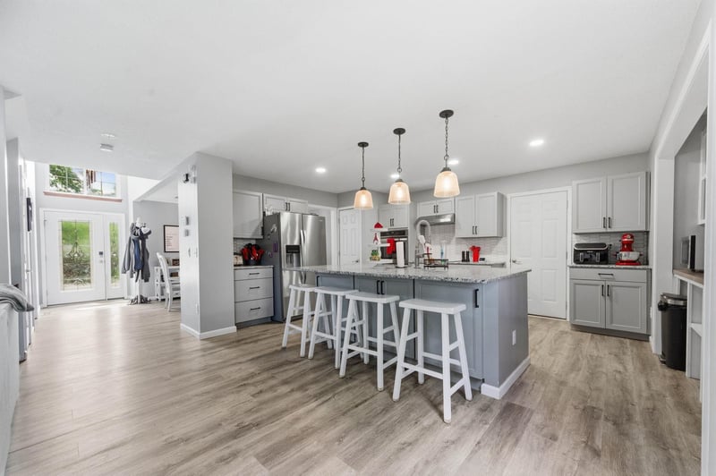 412 W 7th Ave, Cheney, KS 67025