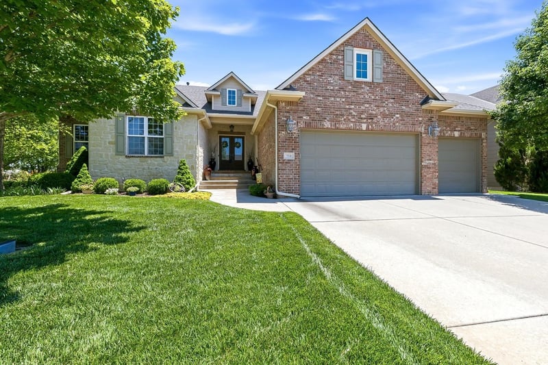 714 N Deerfield Ct, Andover, KS 67002