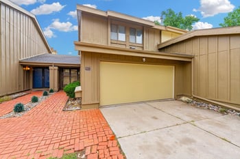 8201 E Harry Unit 1503, Wichita, KS 67207
