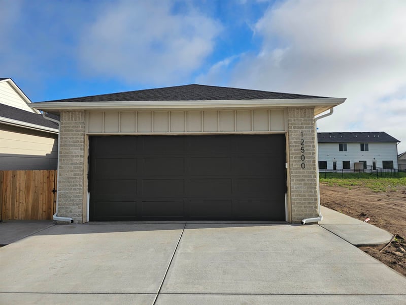12554 Northstar St, Maize, KS 67223
