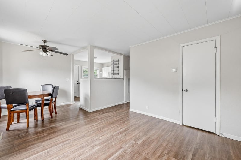 6212 N West Park View St, Park City, KS 67219