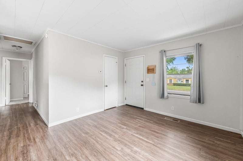 6212 N West Park View St, Park City, KS 67219