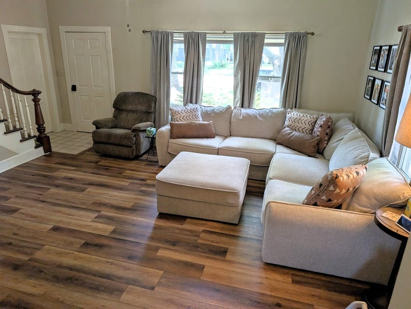 205 E 4th St, Solomon, KS 67480