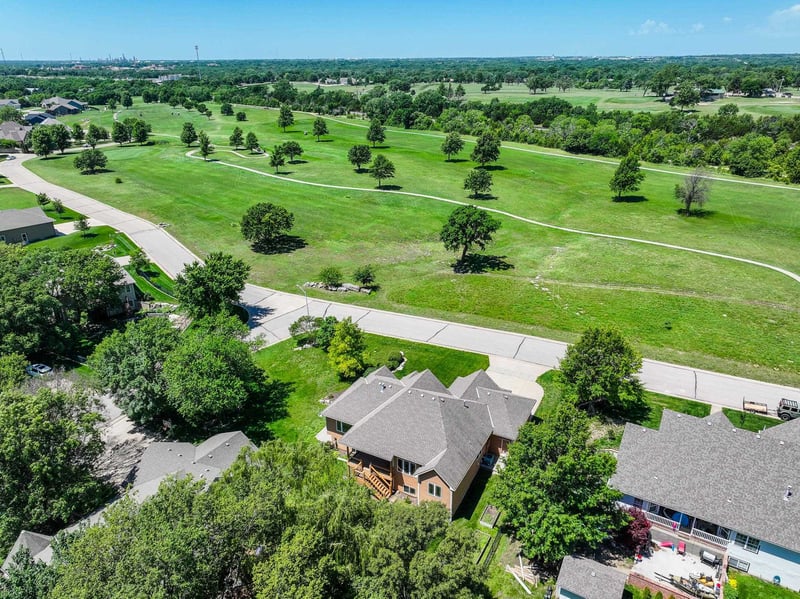 1910 Jason Dr, El Dorado, KS 67042