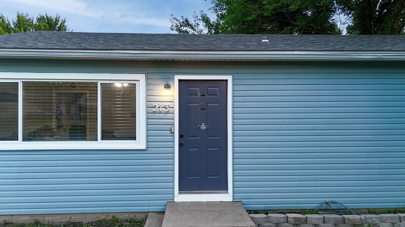 213 E Radio Ln, Arkansas City, KS 67005