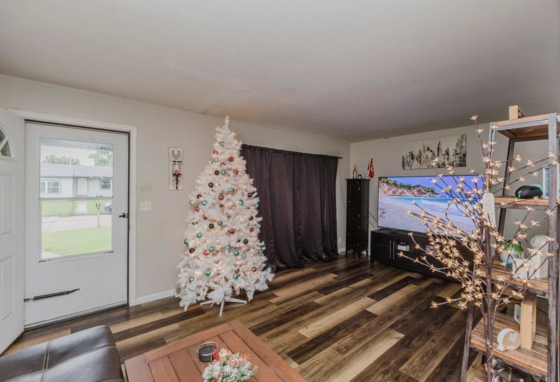 3250 S Downtain, Wichita, KS 67217