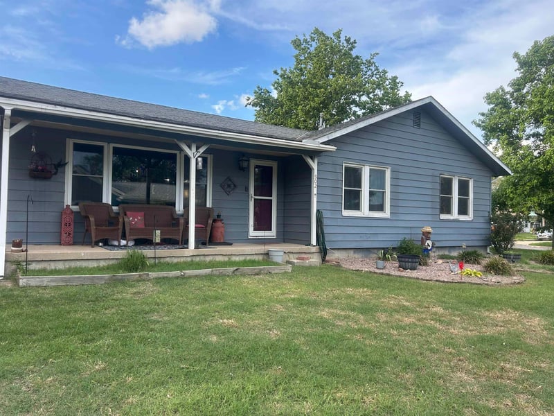 902 N Poplar, Wellington, KS 67152