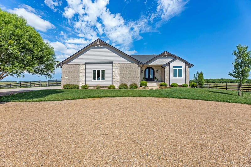 6750 Hertzler Rd, Halstead, KS 67056-9407