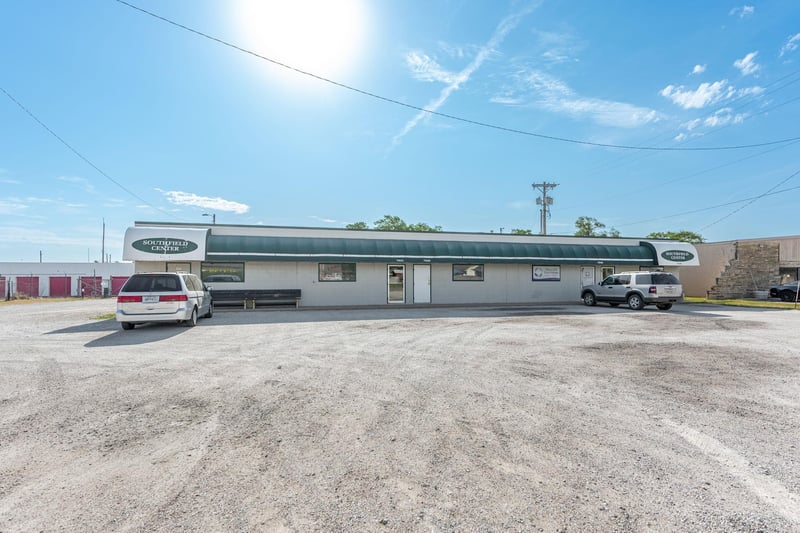 7530 Broadway , Haysville, KS 67060