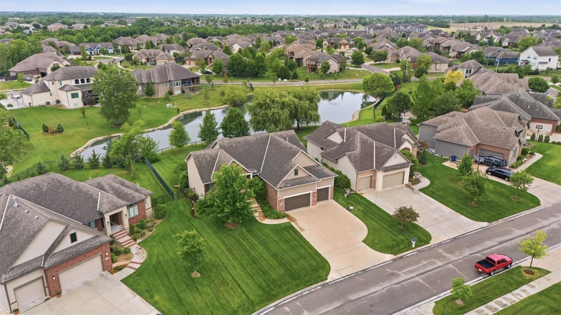 1813 N Wooddale, Wichita, KS 67230