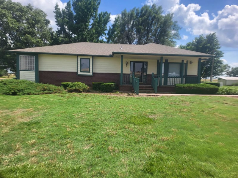 29705 21st N, Garden Plain, KS 67050