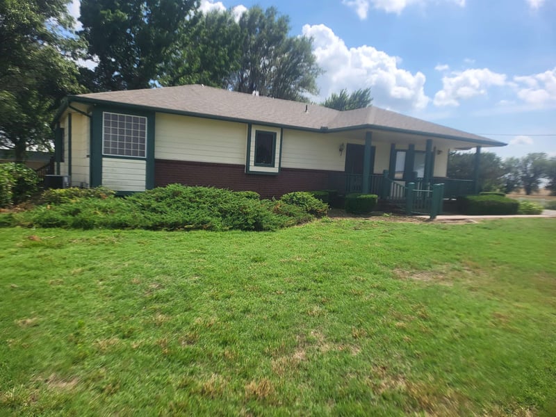 29705 21st N, Garden Plain, KS 67050