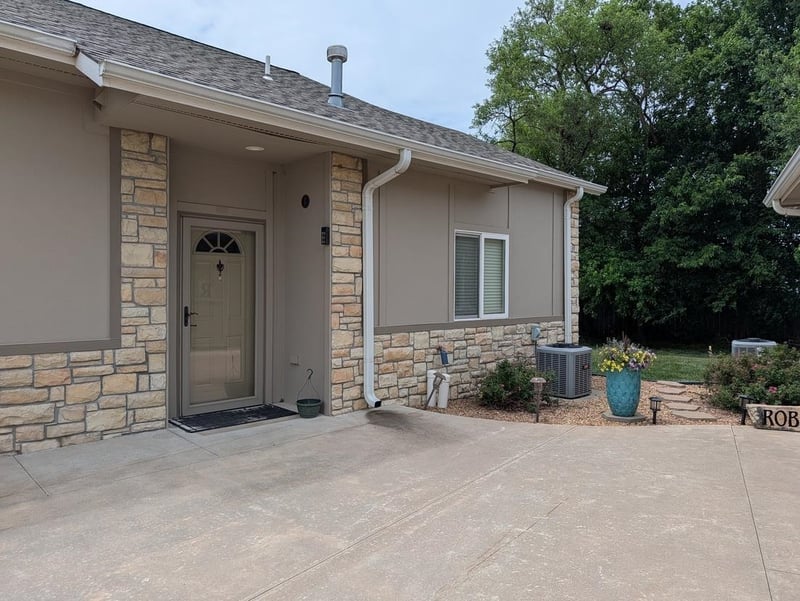 1307 N Hamilton Dr Unit F, Derby, KS 67037