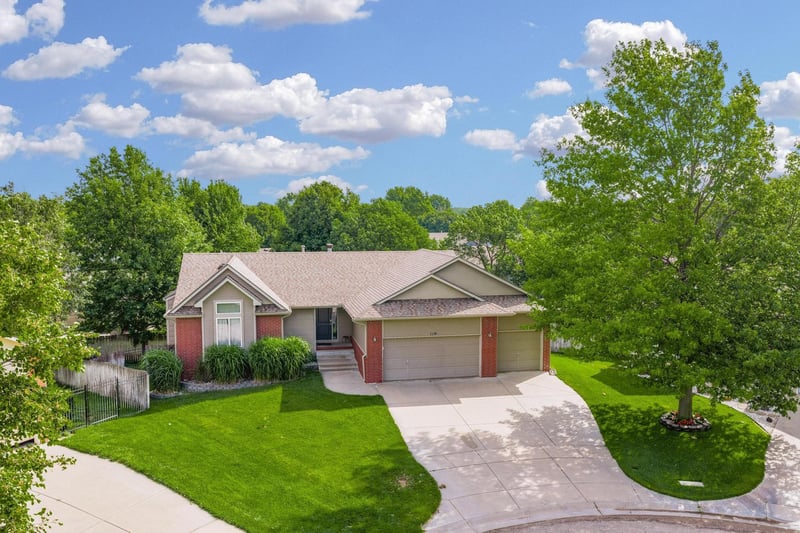 110 Angela Cir, Wichita, KS 67235
