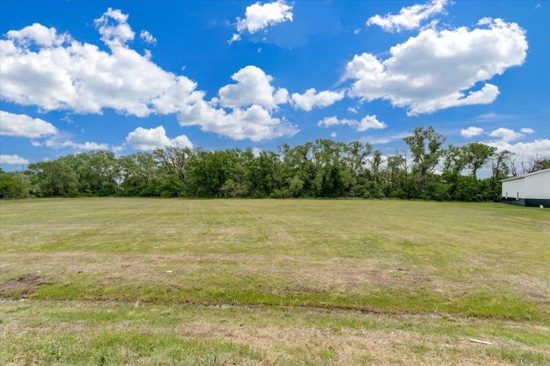 11525 Heaven Woods Cir, Wichita, KS 67215