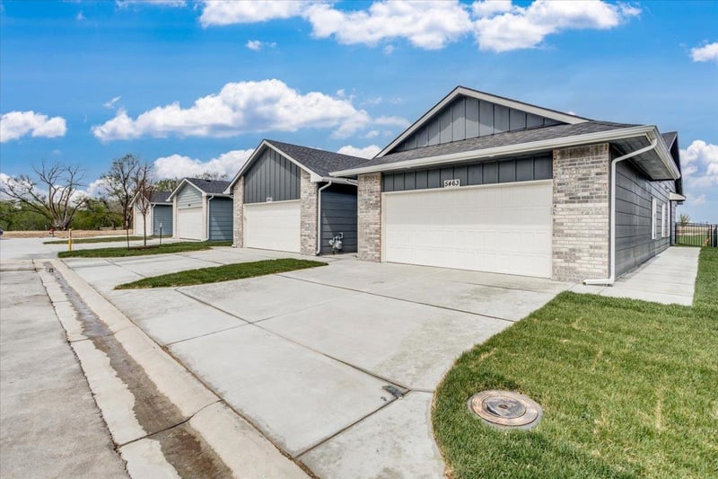 5426 Briskbay Ct, Maize, KS 67101