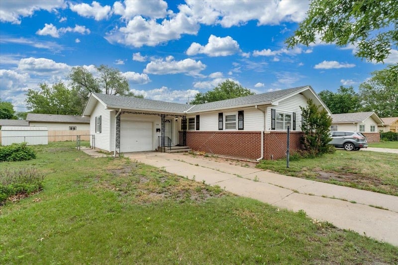 1410 Dallas St, Wichita, KS 67217-2314