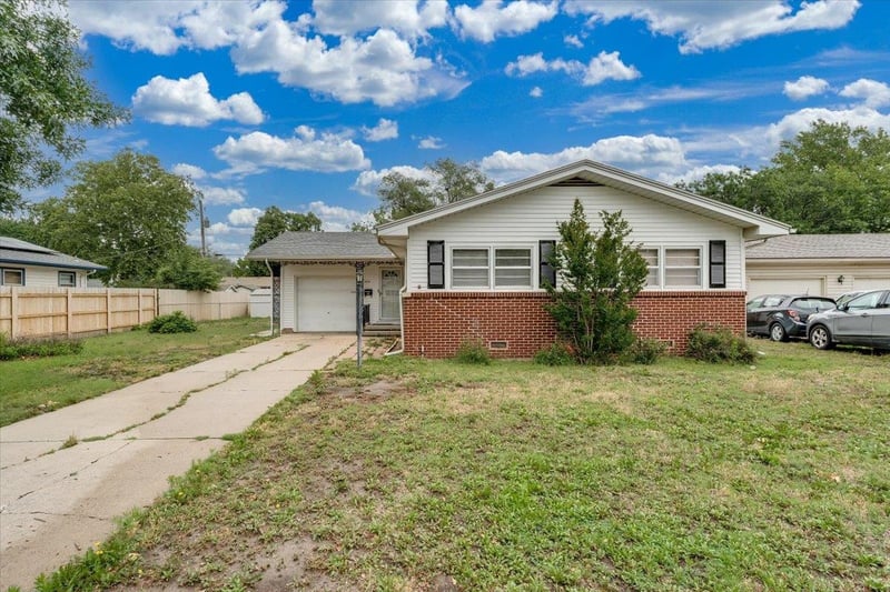1410 Dallas St, Wichita, KS 67217-2314