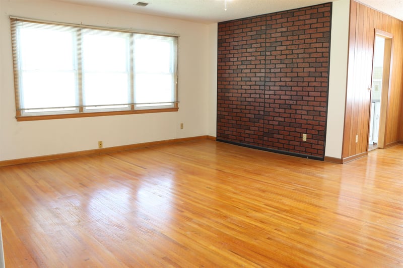 1410 Dallas St, Wichita, KS 67217-2314