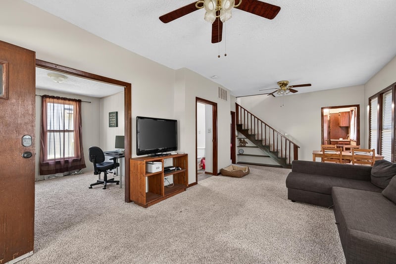 810 Litchfield Ave, Wichita, KS 67203