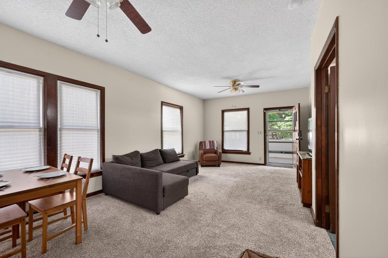 810 Litchfield Ave, Wichita, KS 67203