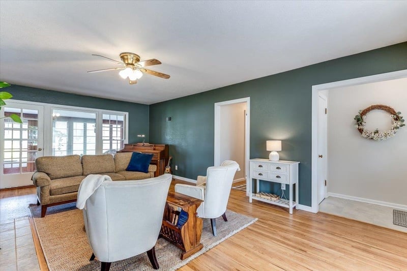 110 Tyler , Wichita, KS 67209
