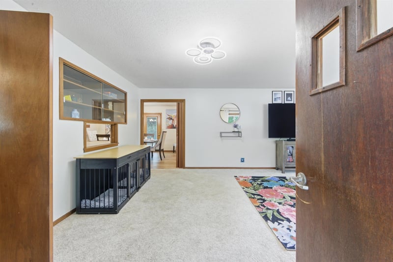 33 Regal Crescent, North Newton, KS 67117