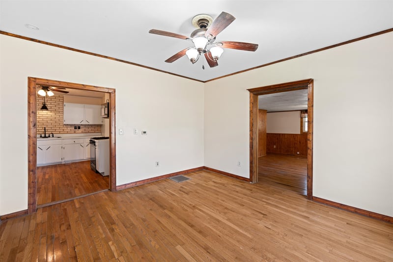 725 Argyle , Minneapolis, KS 67467