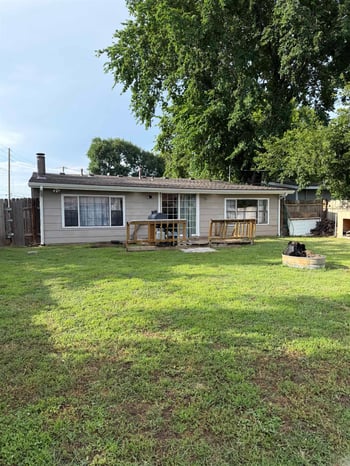 3927 W 20th St, Wichita, KS 67203