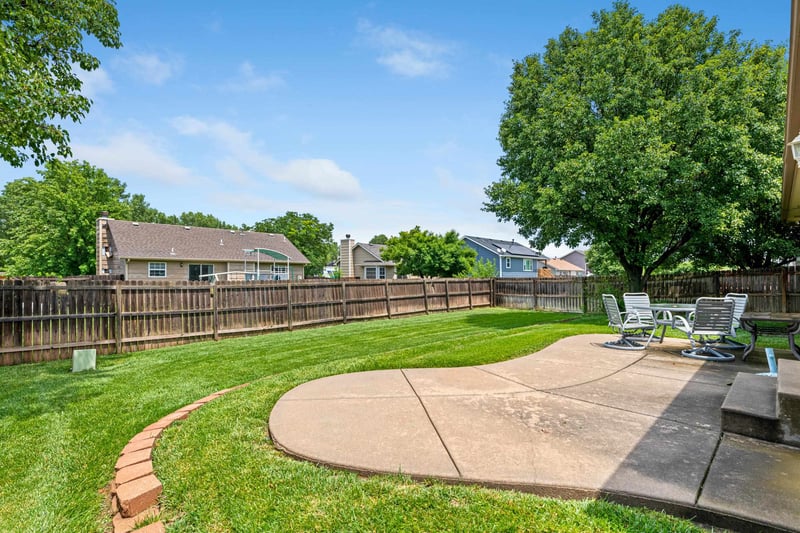 2534 E Cambridge, Park City, KS 67219